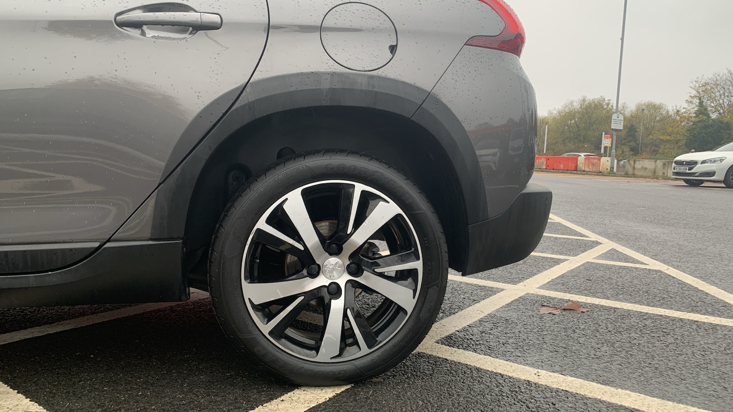 Used Peugeot 2008 2019 for sale - 76597618: Photo 15