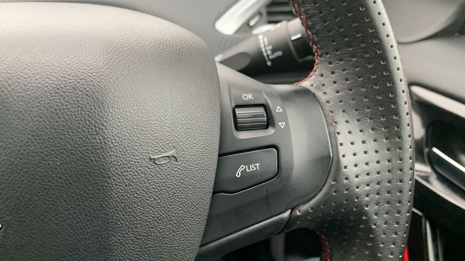 Used Peugeot 2008 2019 for sale - 76597618: Photo 24