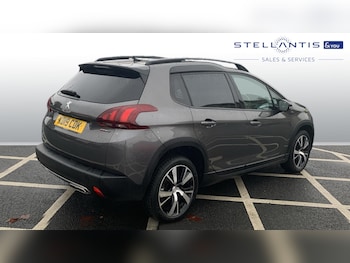 Used Peugeot 2008 2019 for sale - 76597618: Photo