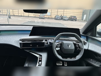 Used Peugeot 5008 2025 for sale - 76216488: Photo 4