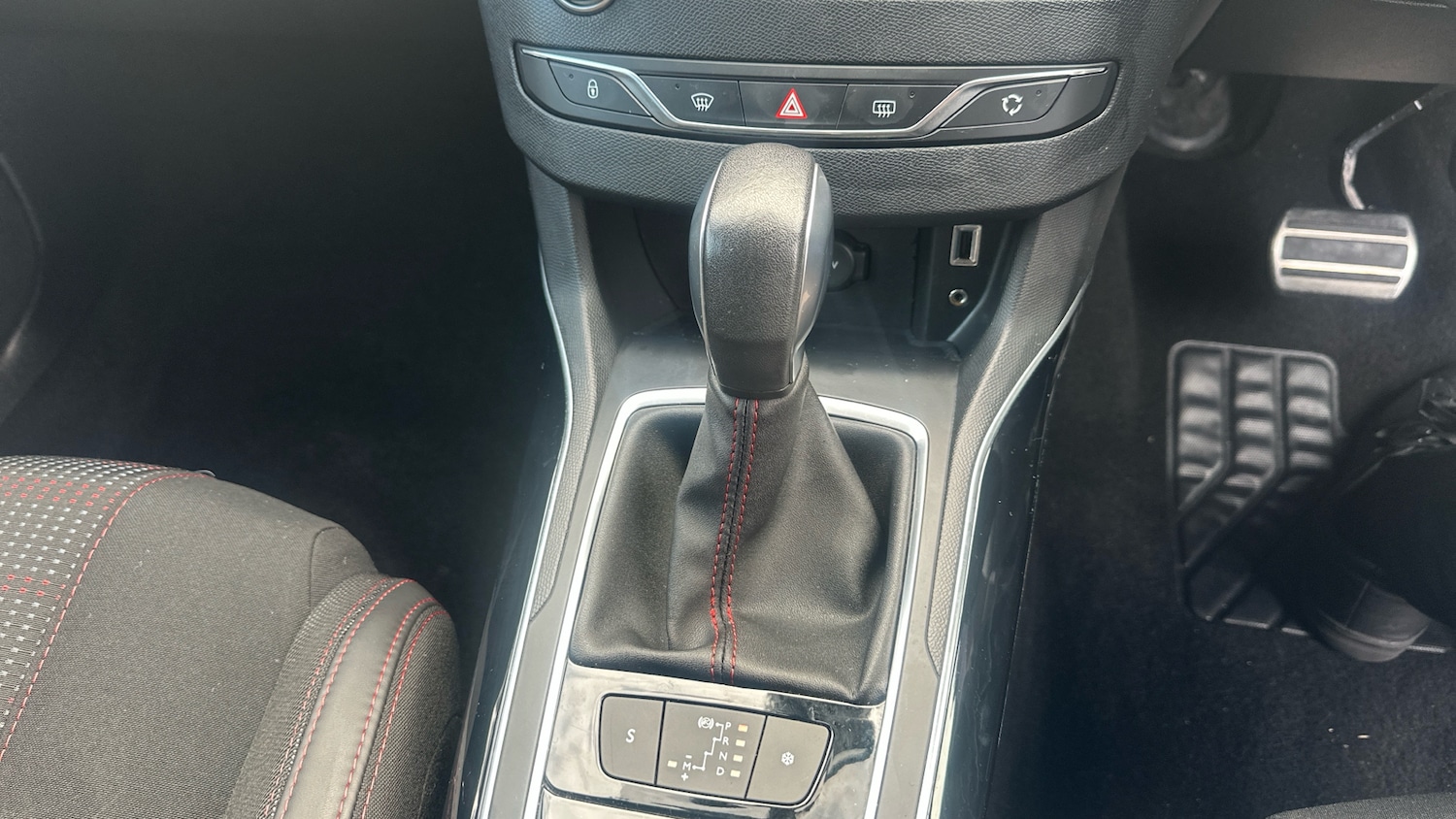 Used Peugeot 308 2016 for sale - 77825830: Photo 20