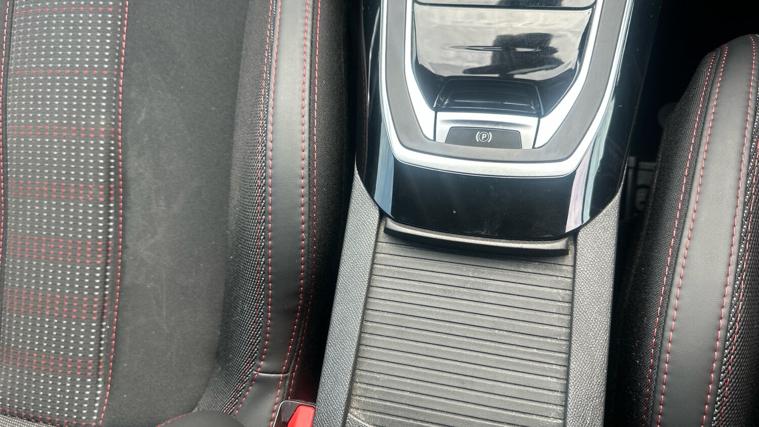 Used Peugeot 308 2016 for sale - 77825830: Photo 21