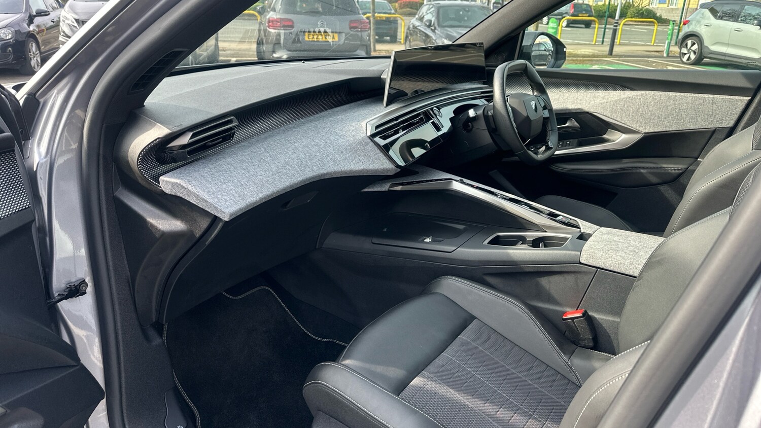 Used Peugeot 5008 2025 for sale - 77978808: Photo 12