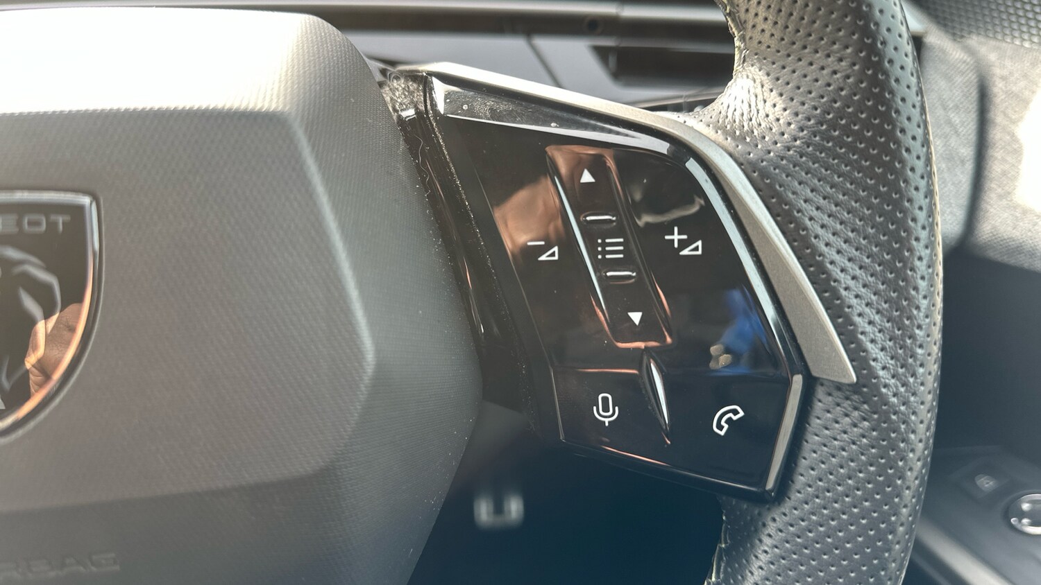 Used Peugeot 5008 2025 for sale - 77978808: Photo 24