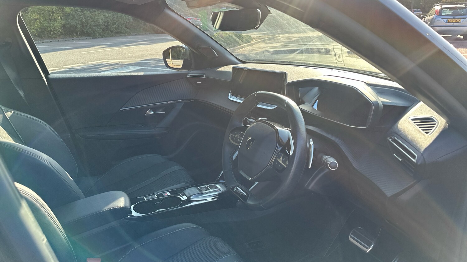 Used Peugeot 2008 2024 for sale - 76241114: Photo 11