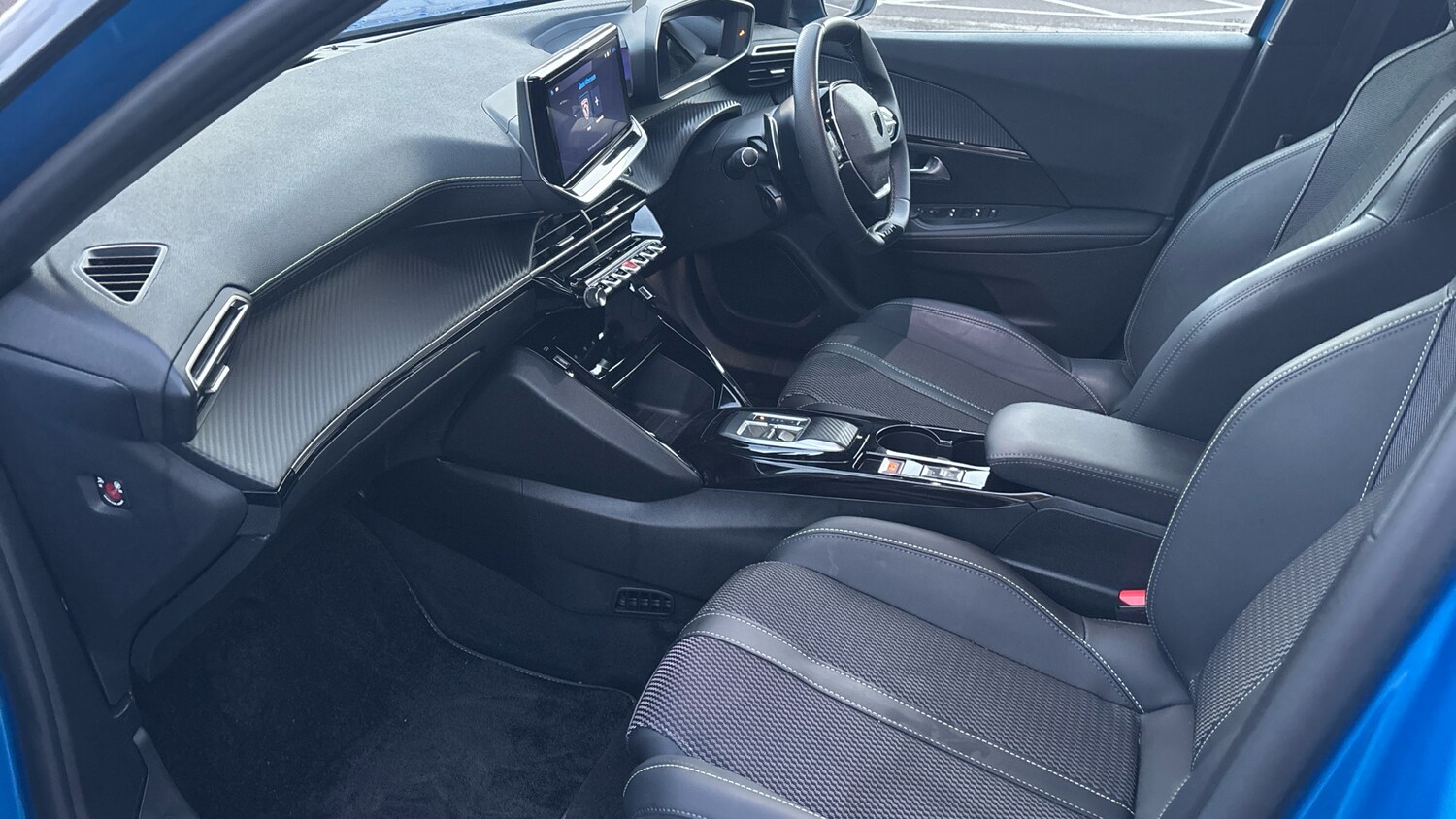 Used Peugeot 2008 2024 for sale - 76803262: Photo 12