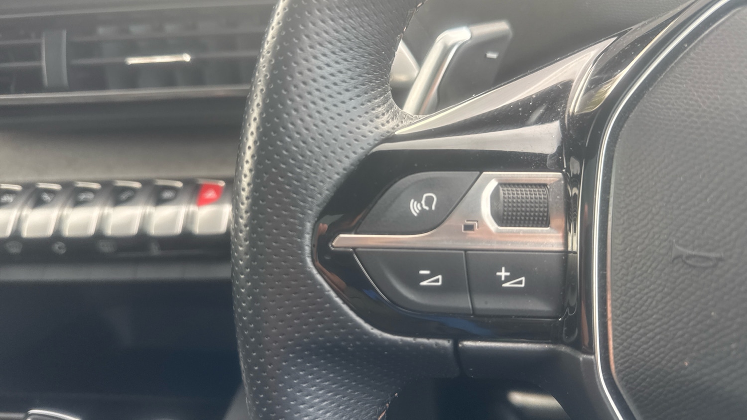 Used Peugeot 3008 2022 for sale - 76307970: Photo 23