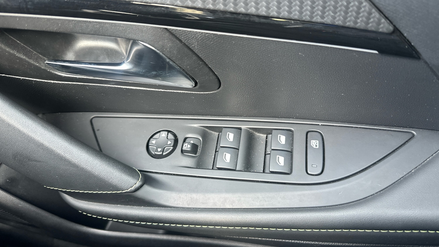 Used Peugeot 208 2023 for sale - 78117171: Photo 22