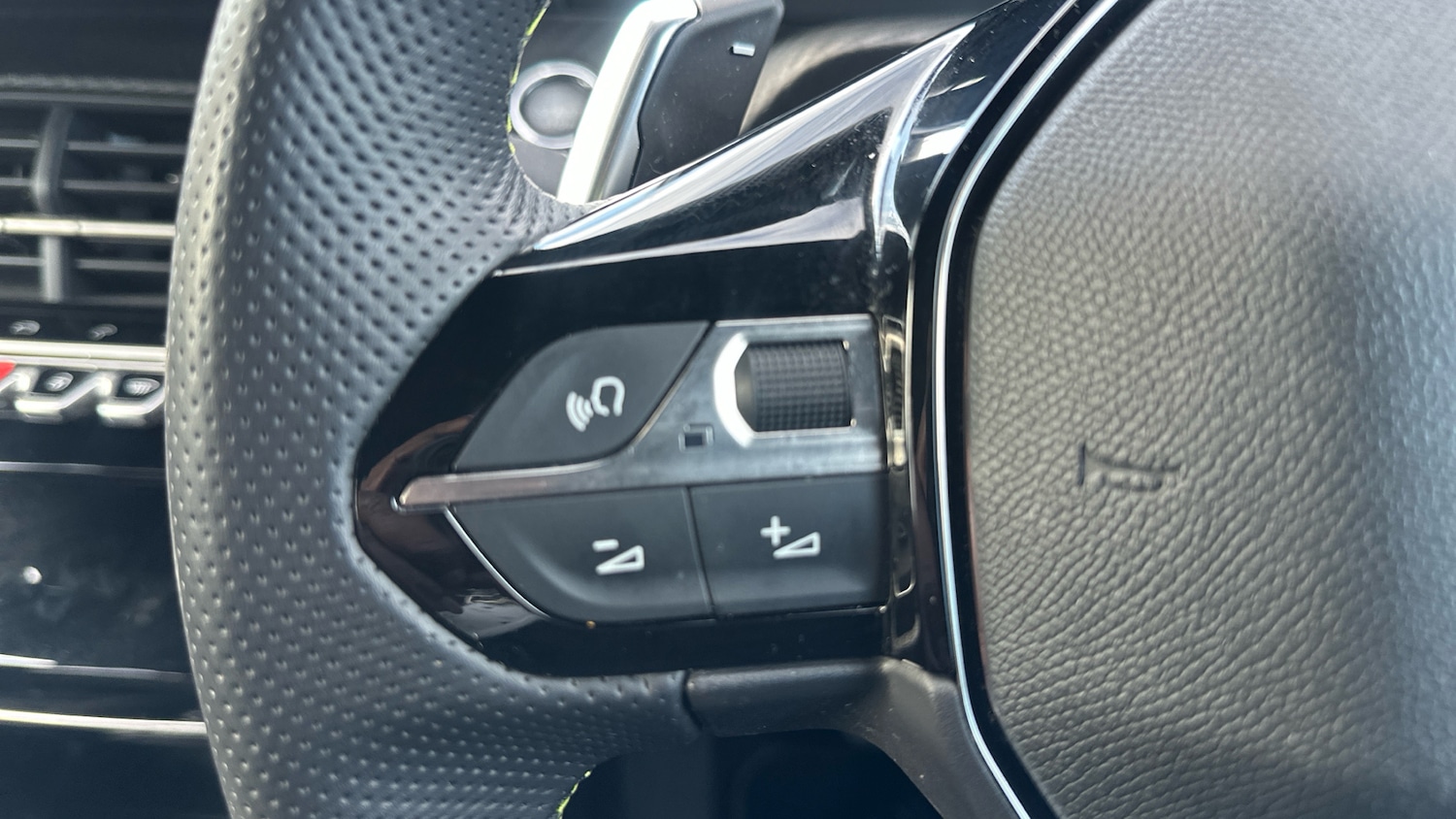 Used Peugeot 208 2023 for sale - 78117171: Photo 23