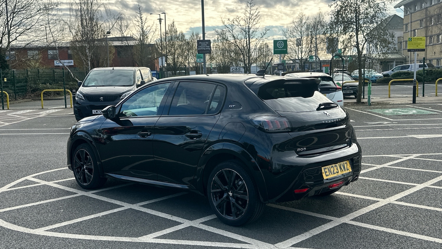 Used Peugeot 208 2023 for sale - 78117171: Photo 5