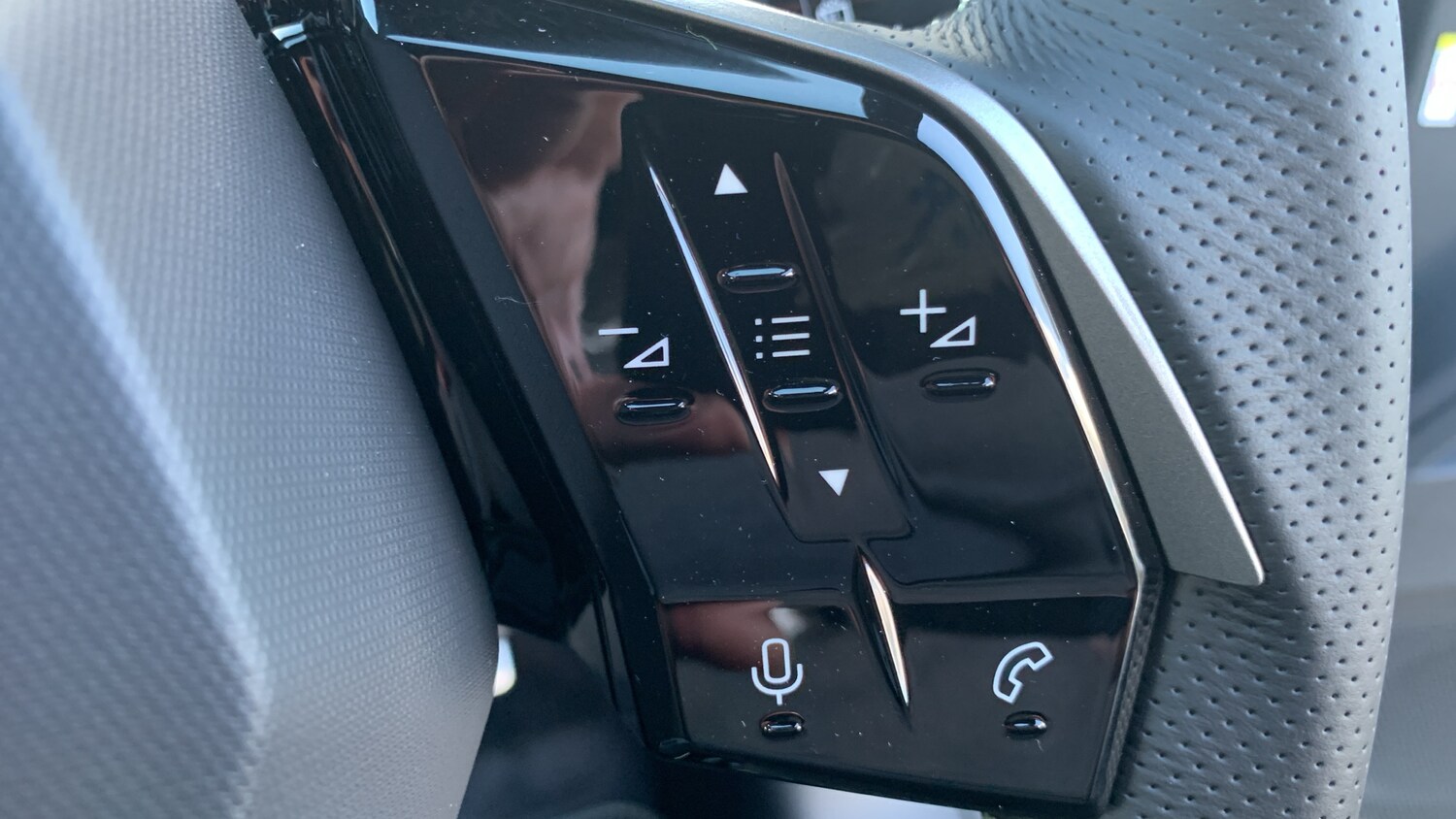 Used Peugeot 5008 2025 for sale - 76927454: Photo 24