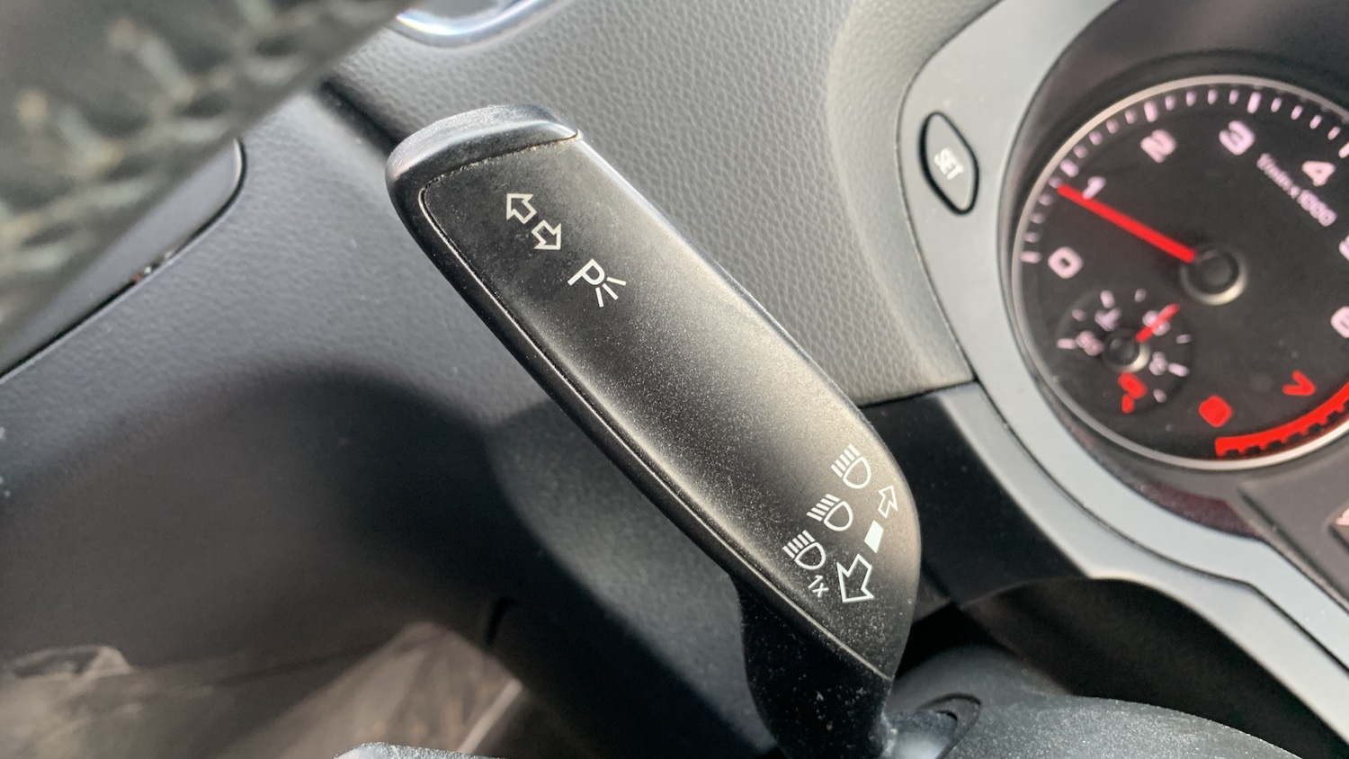 Used Audi Q3 2013 for sale - 76574463: Photo 27