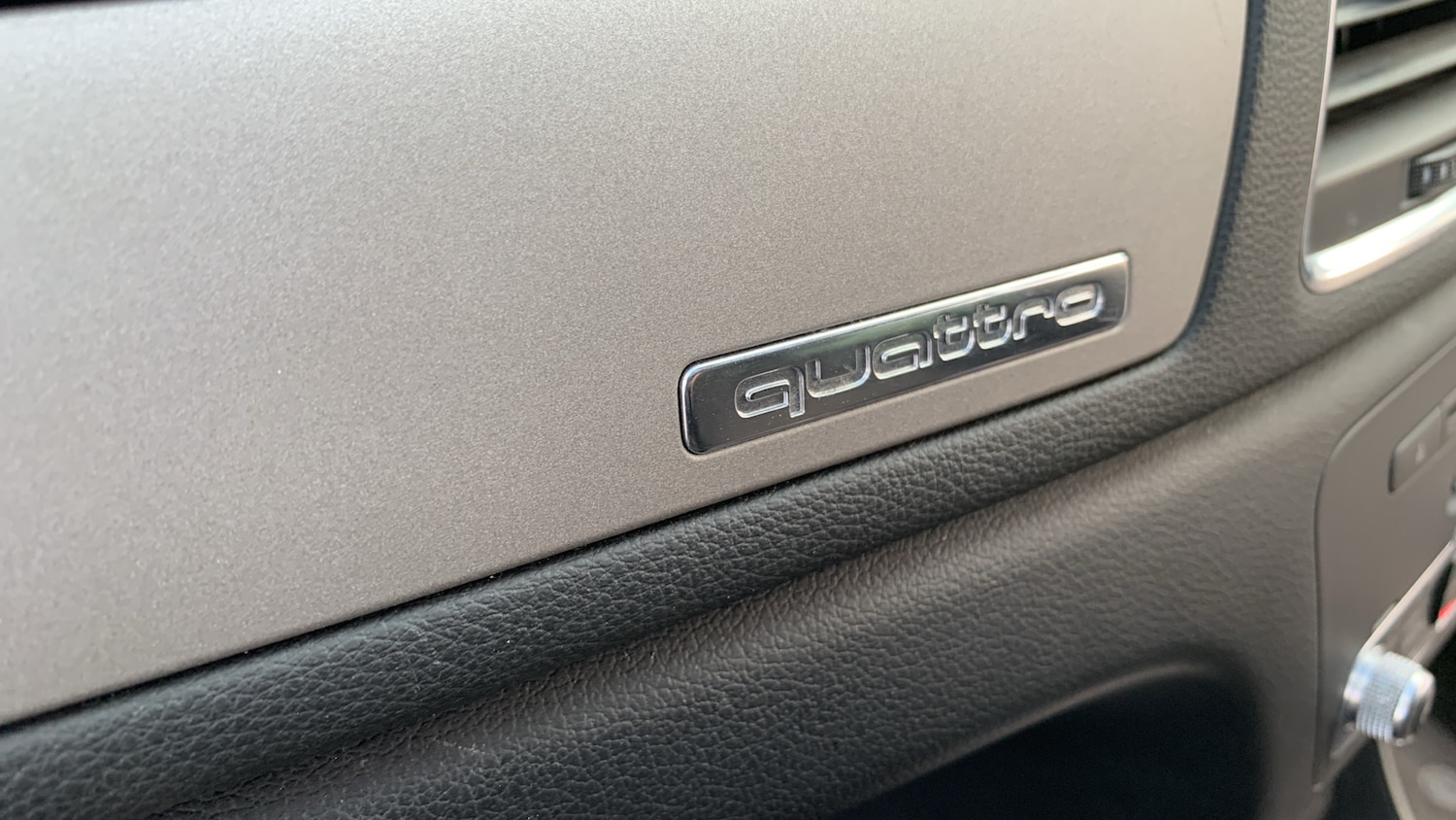 Used Audi Q3 2013 for sale - 76574463: Photo 54