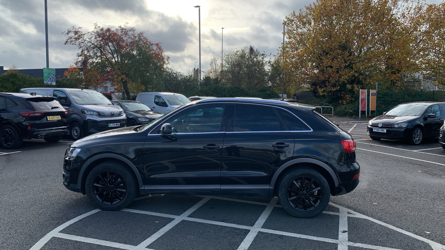 Used Audi Q3 2013 for sale - 76574463: Photo 6