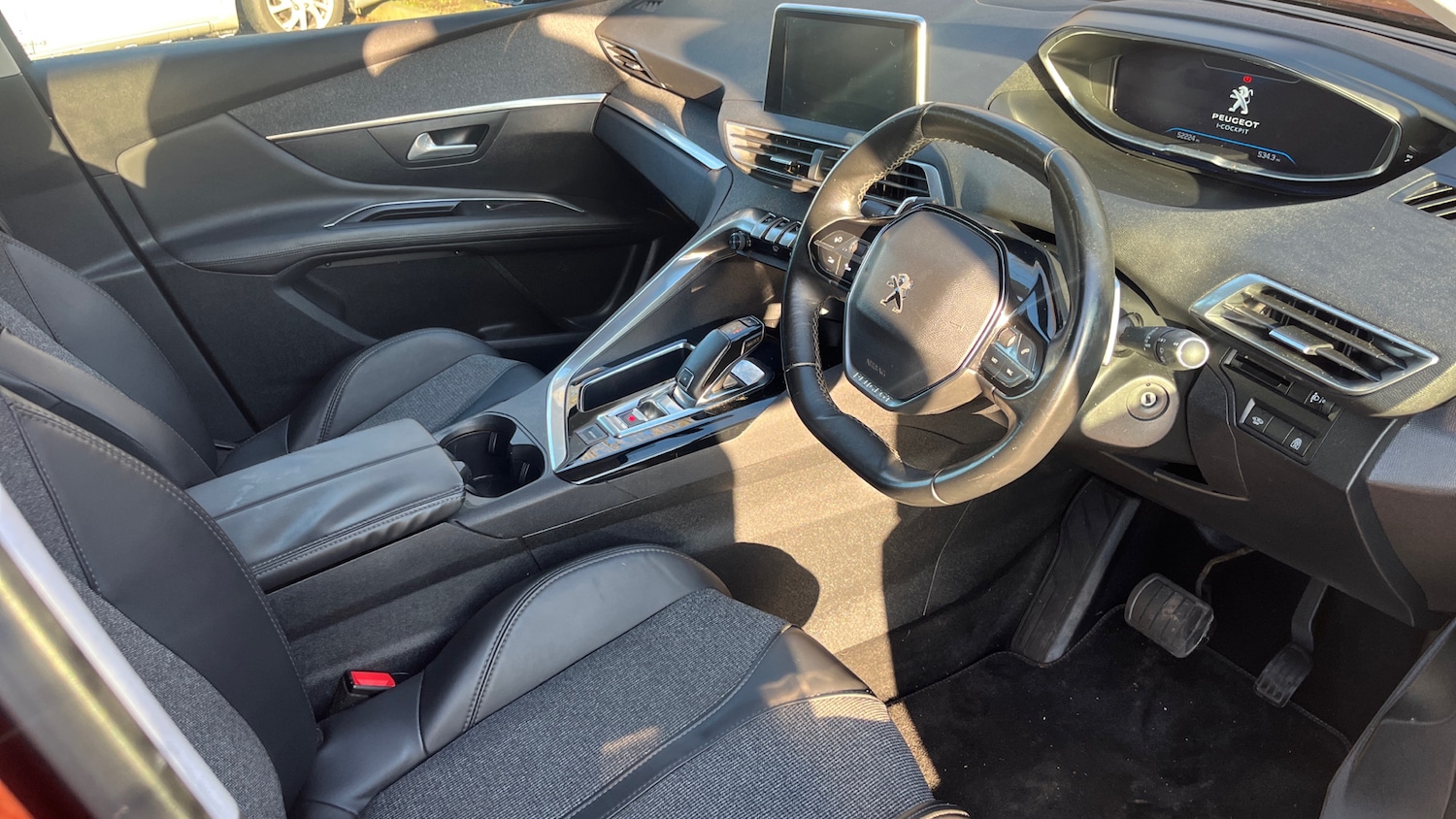 Used Peugeot 3008 2017 for sale - 77204877: Photo 12