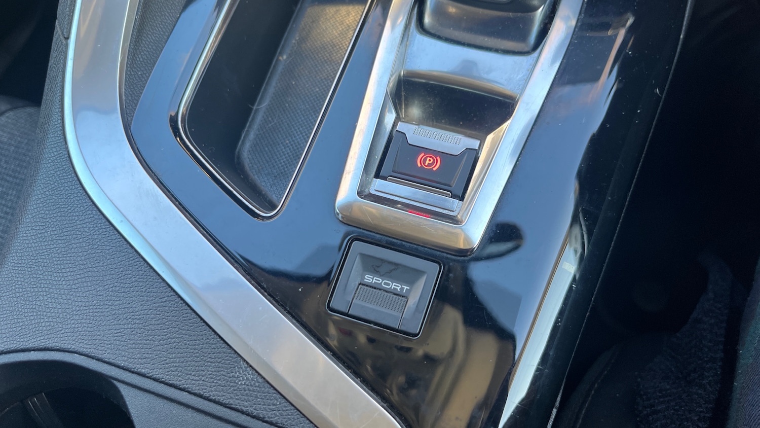 Used Peugeot 3008 2017 for sale - 77204877: Photo 22