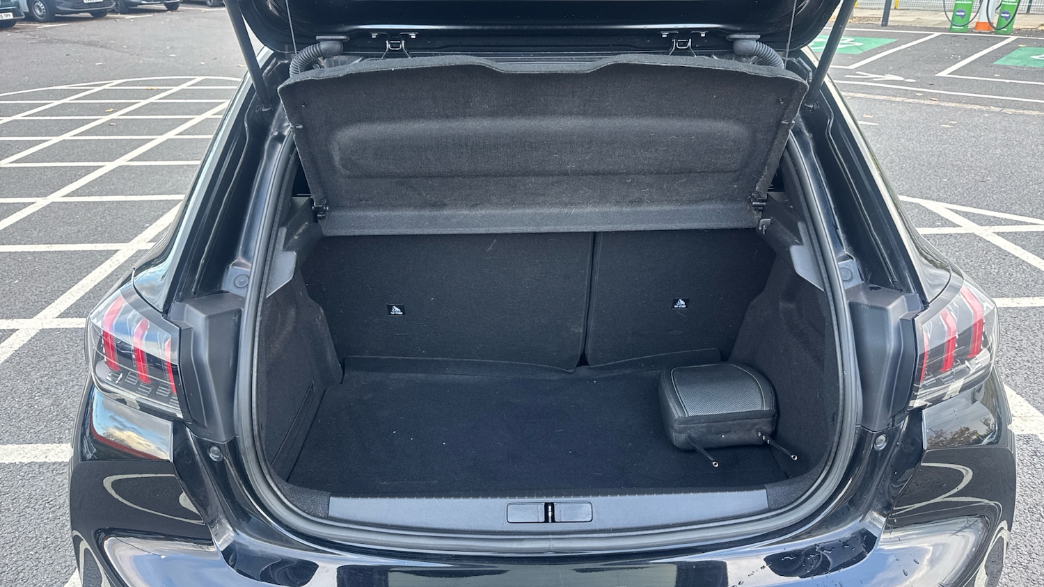 Used Peugeot 208 2022 for sale - 76447035: Photo 19