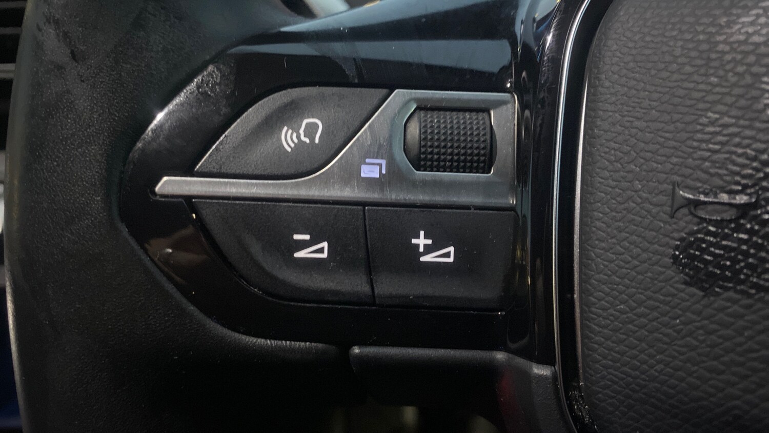 Used Peugeot 3008 2021 for sale - 76410175: Photo 23