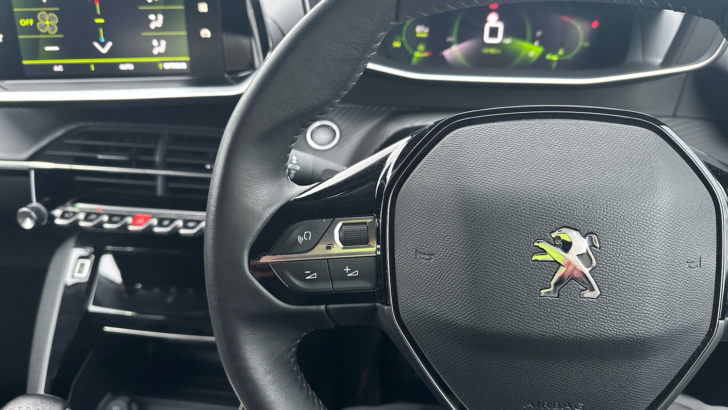 Used Peugeot 2008 2021 for sale - 76659893: Photo 23