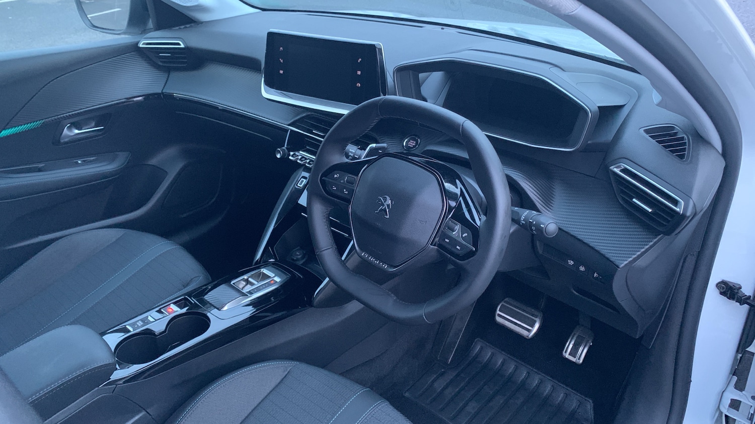 Used Peugeot 208 2023 for sale - 77724523: Photo 11