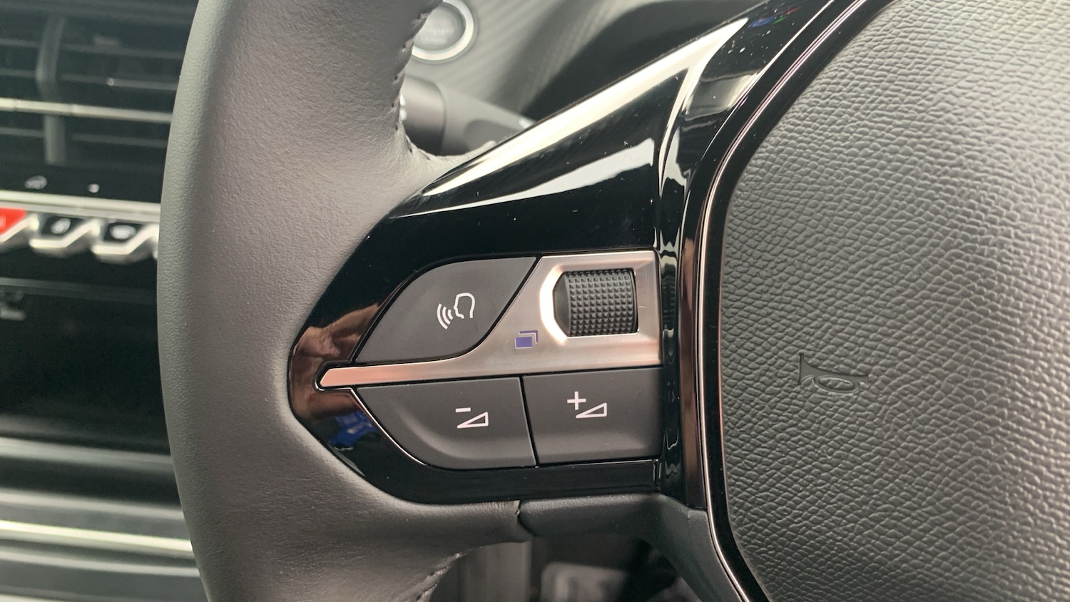 Used Peugeot 2008 2025 for sale - 76927478: Photo 23