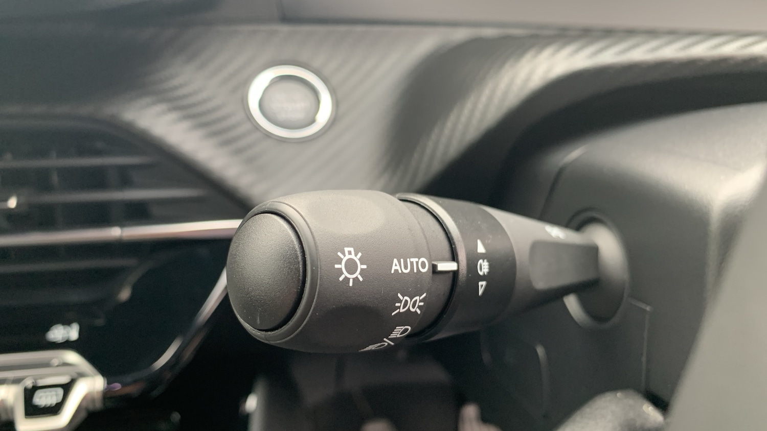 Used Peugeot 2008 2025 for sale - 76927478: Photo 27