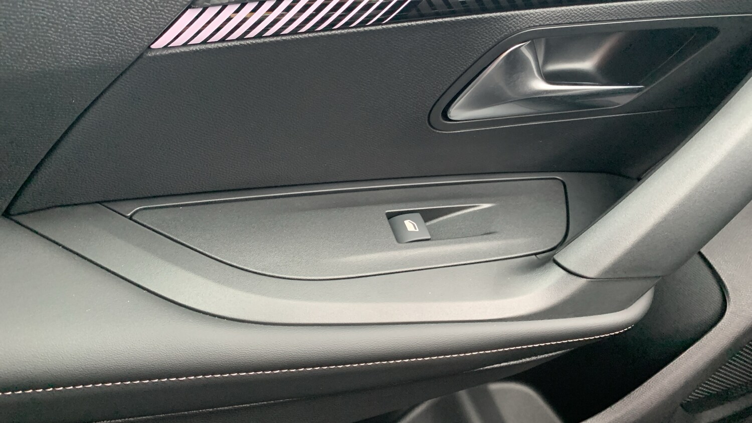 Used Peugeot 2008 2025 for sale - 76927478: Photo 41