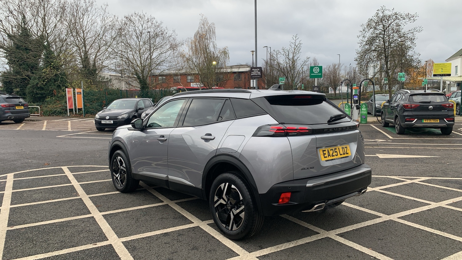 Used Peugeot 2008 2025 for sale - 76927478: Photo 5