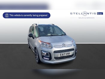 2017 - 1.2 PureTech Platinum Euro 6 5dr