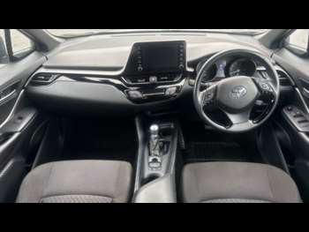 Used Toyota C-HR 2021 for sale - 74070821: Photo
