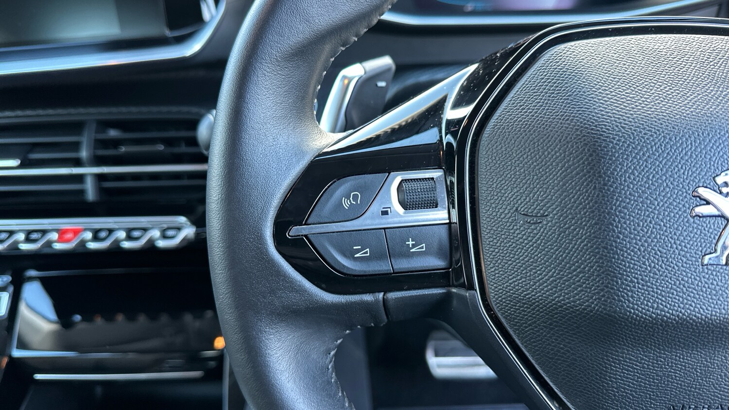 Used Peugeot 208 2023 for sale - 77397064: Photo 23