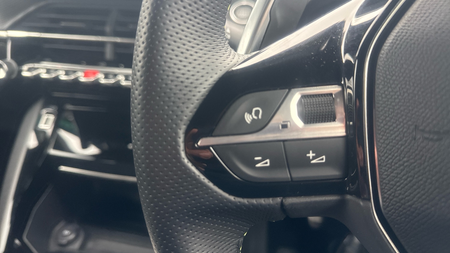 Used Peugeot 208 2024 for sale - 75979392: Photo 23
