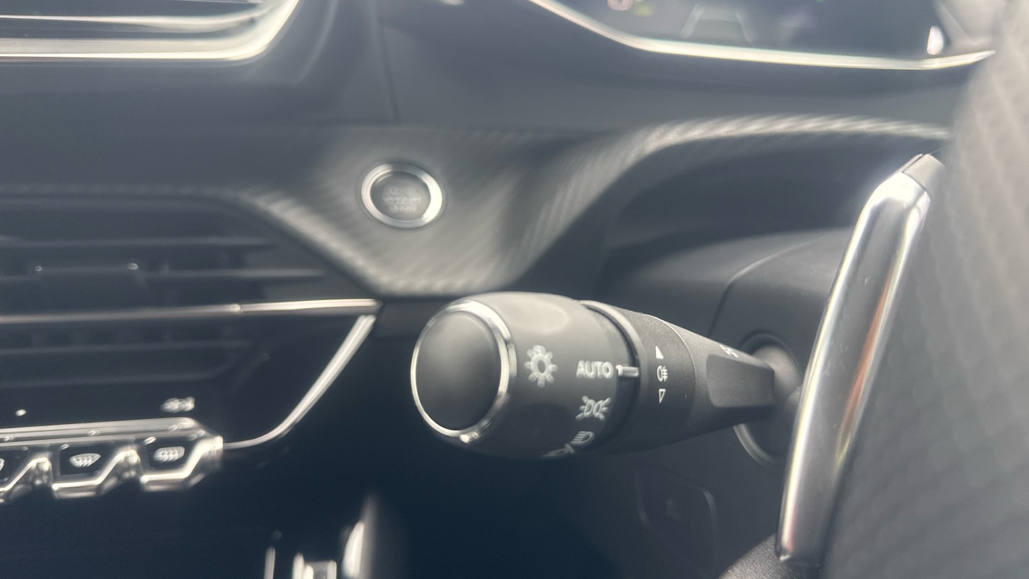 Used Peugeot 208 2024 for sale - 75979392: Photo 27
