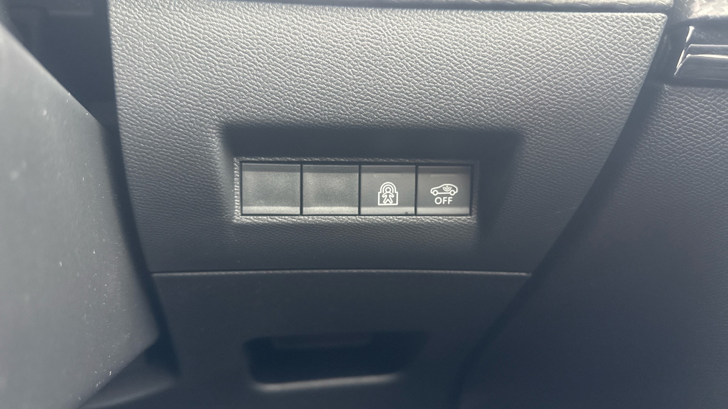 Used Peugeot 208 2024 for sale - 75979392: Photo 34