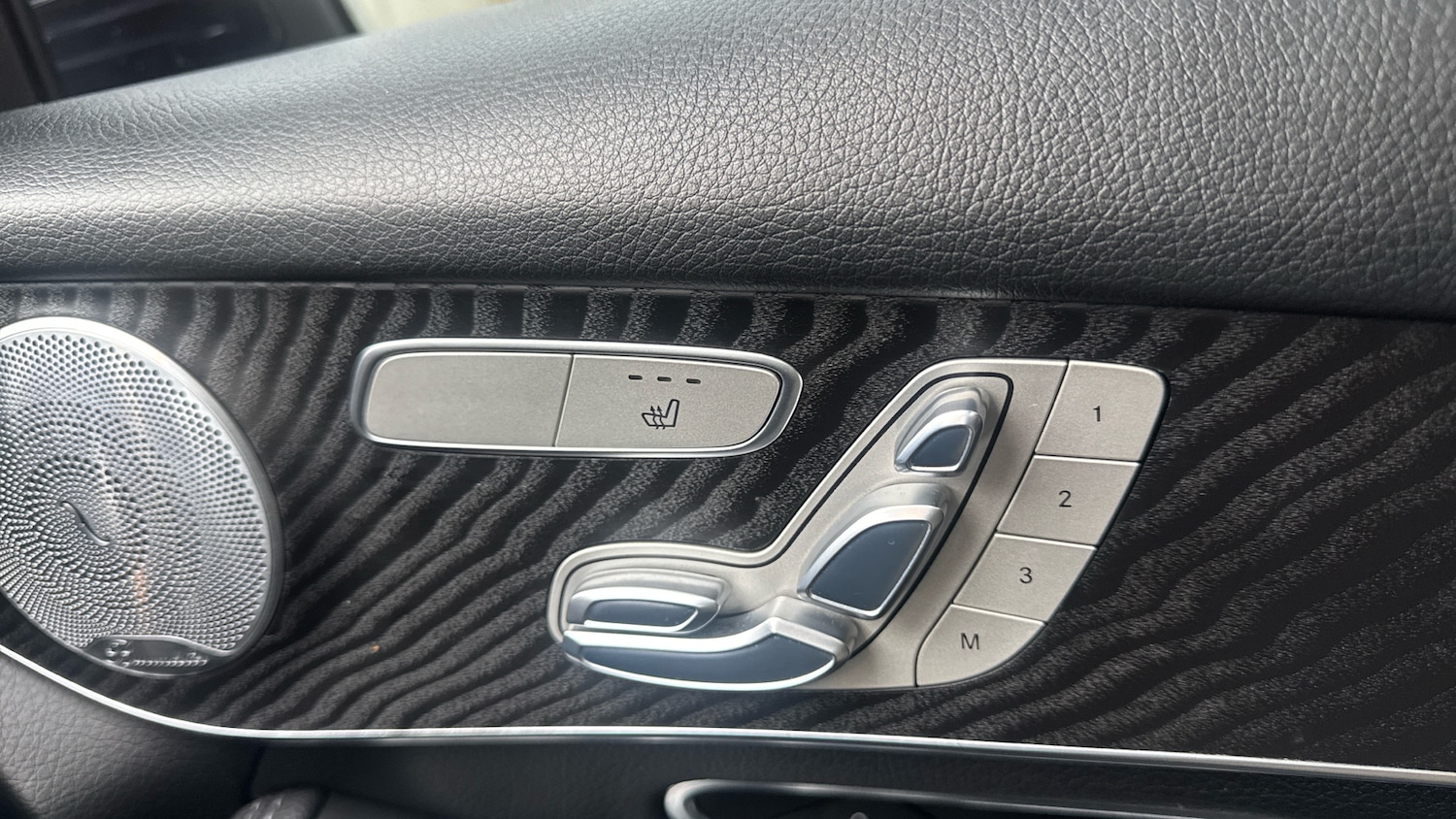 Used Mercedes-Benz GLC 2018 for sale - 77332439: Photo 22