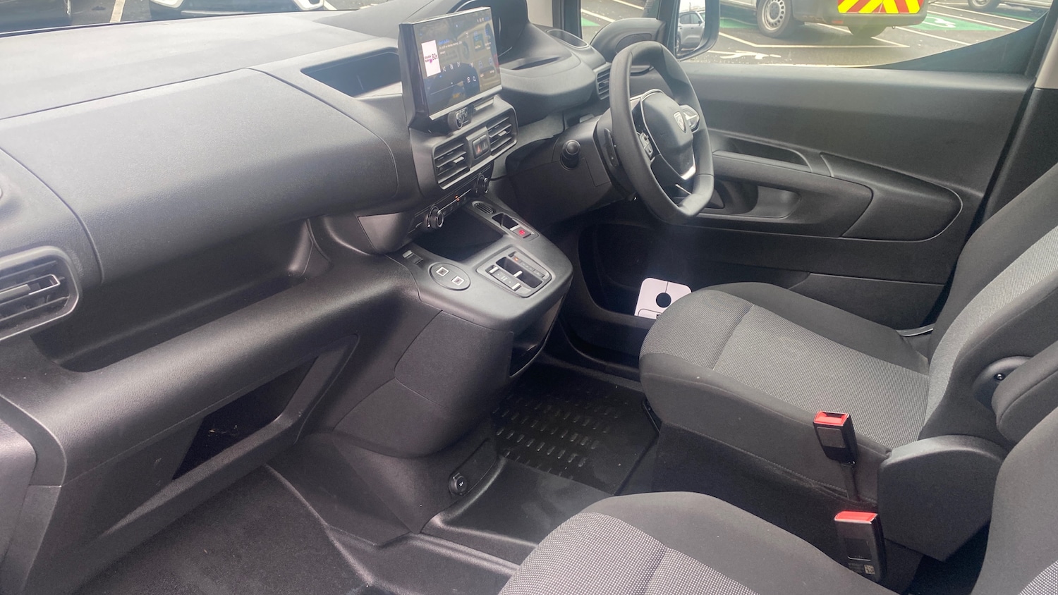 Used Peugeot Partner 2024 for sale - 77332459: Photo 13