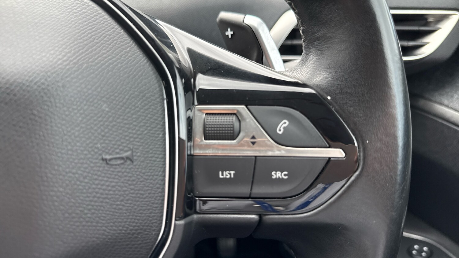 Used Peugeot 3008 2020 for sale - 75929306: Photo 24
