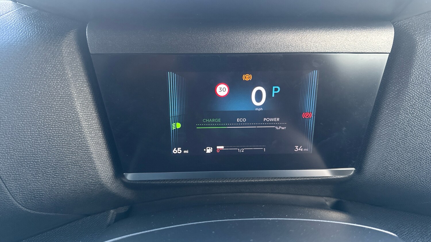 Used Citroen C4 2025 for sale - 76702985: Photo 13