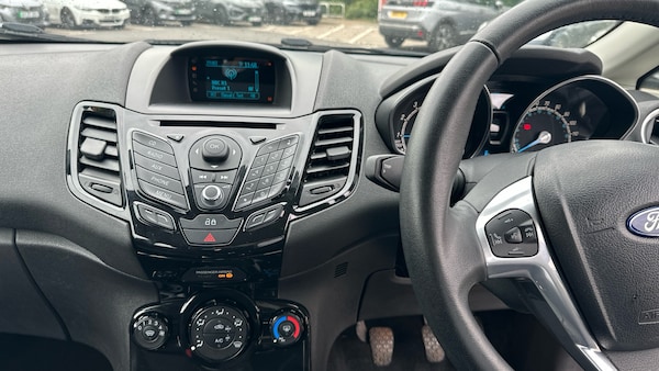 Used Ford Fiesta 2013 for sale - 76202097: Photo 10