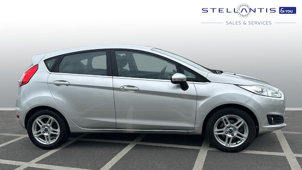 Used Ford Fiesta 2013 for sale - 76202097: Photo 2