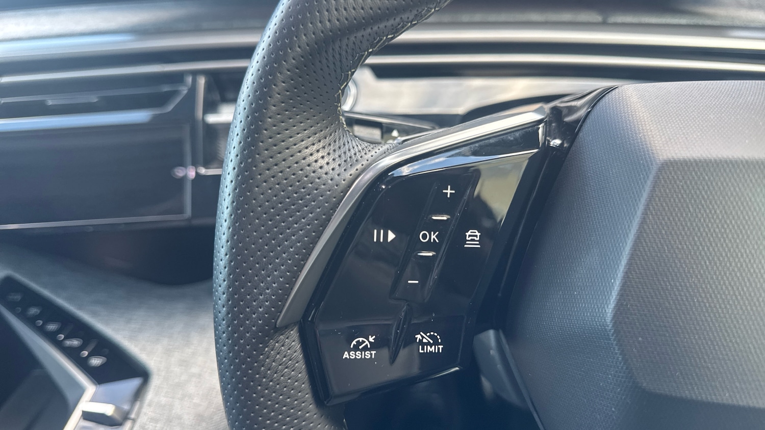 Used Peugeot 3008 2024 for sale - 76441669: Photo 23