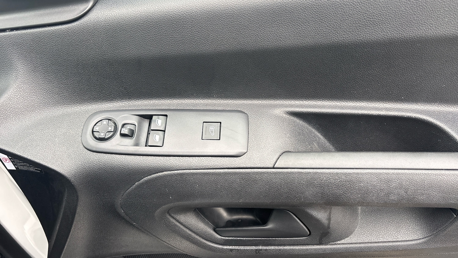 Used Peugeot Partner 2022 for sale - 77332387: Photo 23