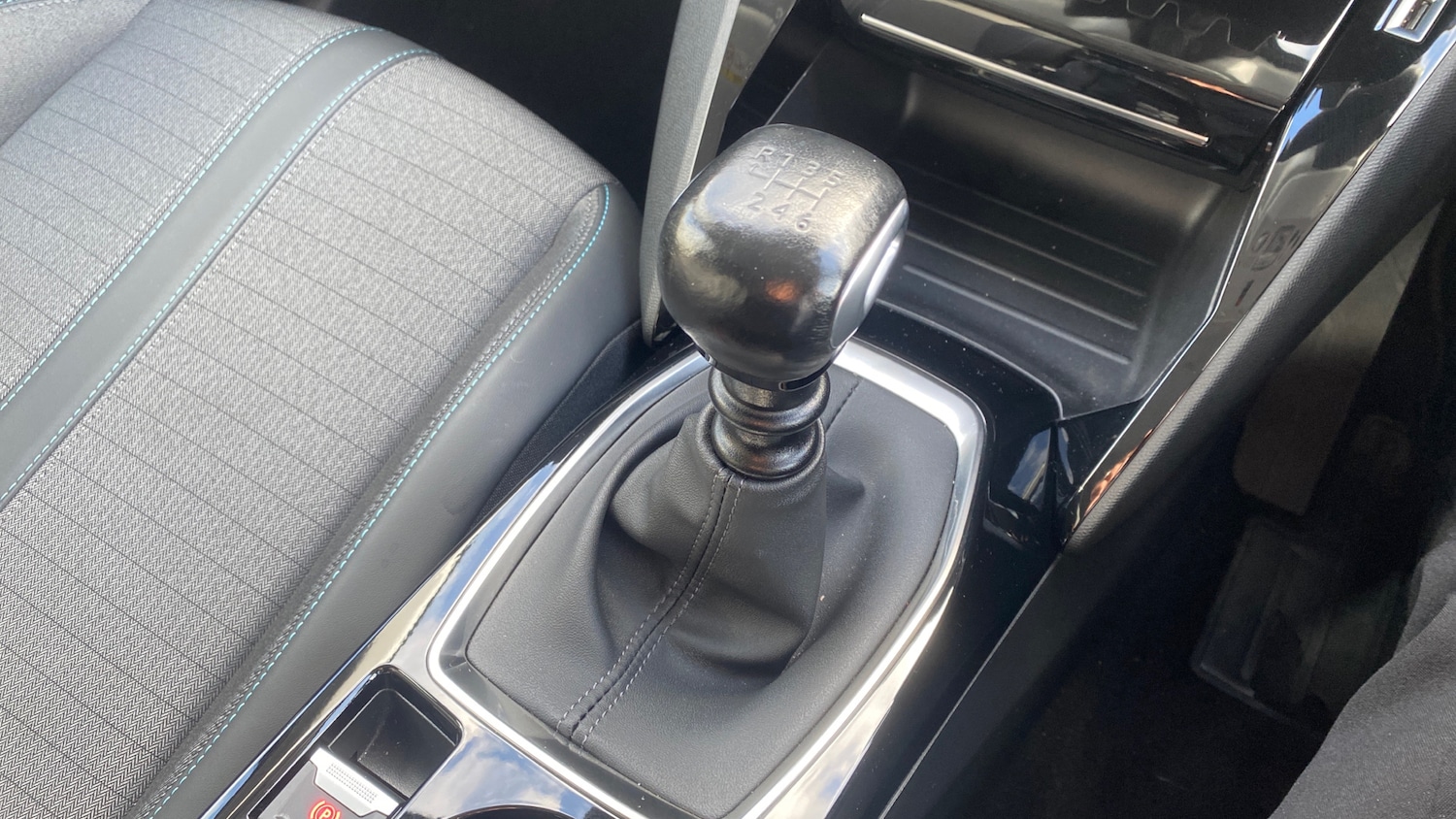 Used Peugeot 208 2022 for sale - 76389581: Photo 20