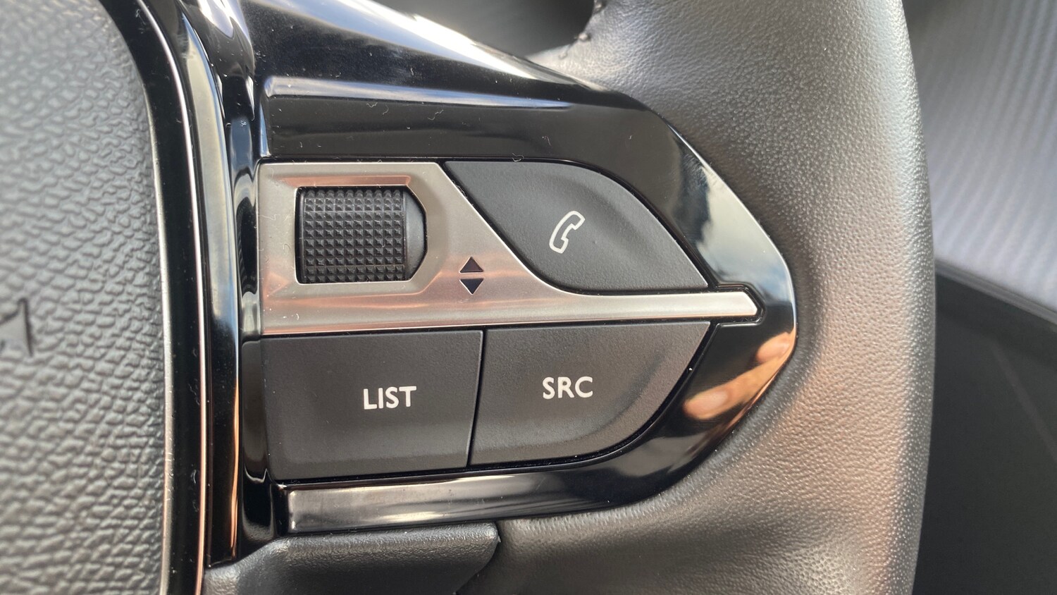 Used Peugeot 208 2022 for sale - 76389581: Photo 24