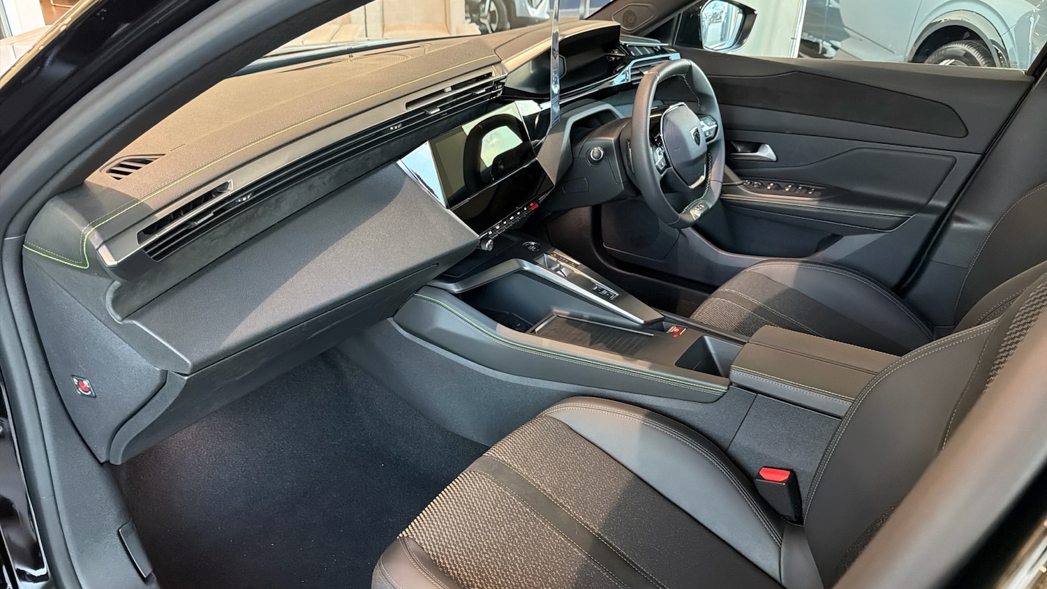 Used Peugeot 408 2025 for sale - 76977279: Photo 12