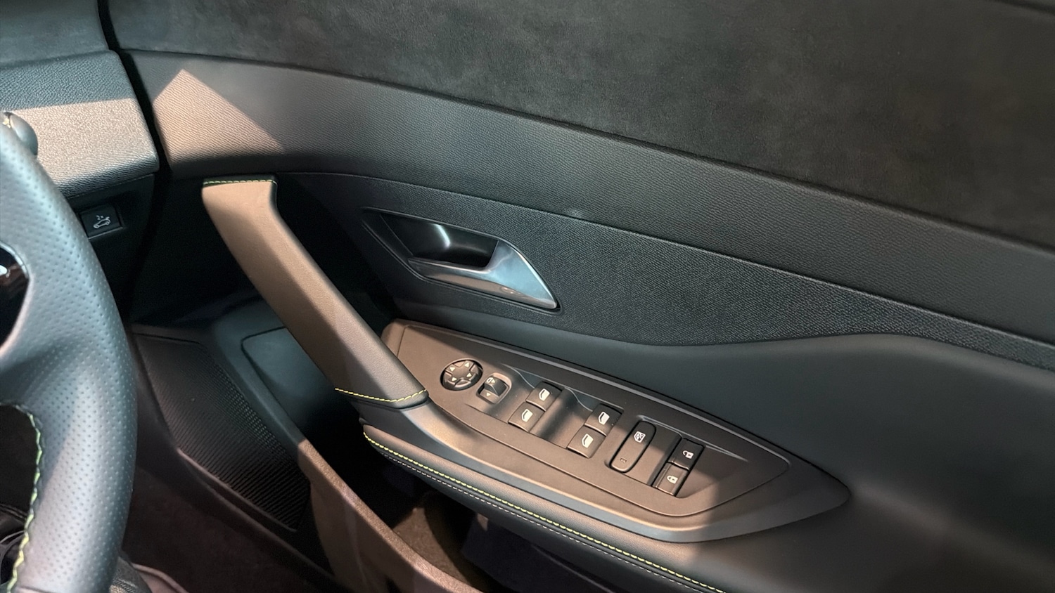 Used Peugeot 408 2025 for sale - 76977279: Photo 22