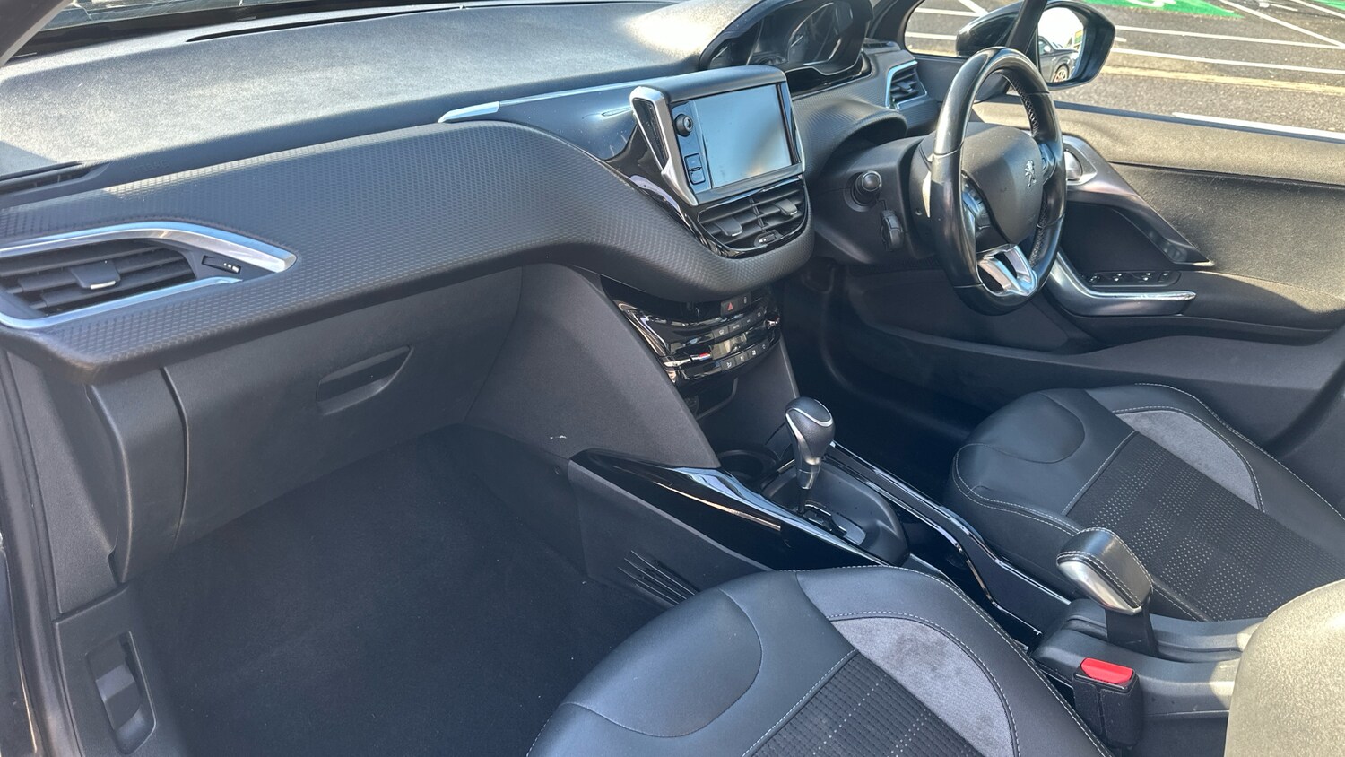 Used Peugeot 2008 2019 for sale - 77560418: Photo 12