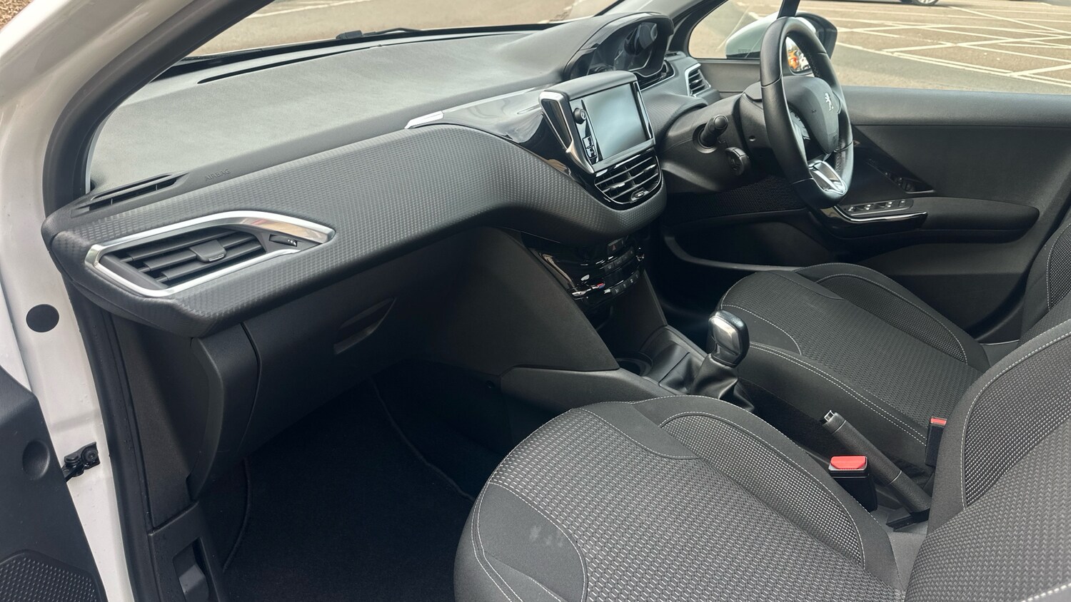 Used Peugeot 208 2019 for sale - 77825845: Photo 12