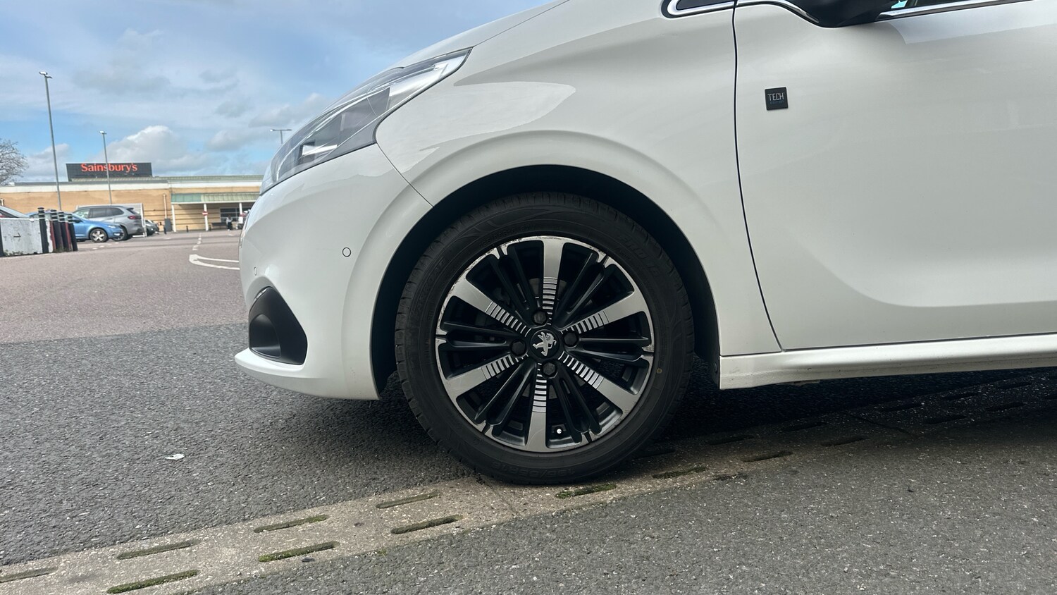 Used Peugeot 208 2019 for sale - 77825845: Photo 14