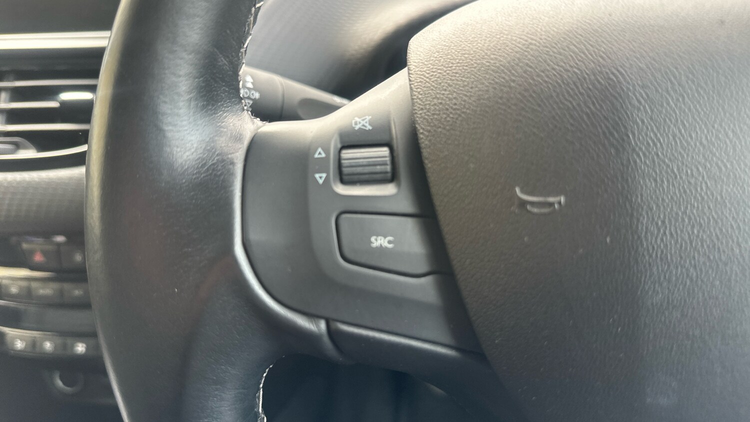 Used Peugeot 208 2019 for sale - 77825845: Photo 23